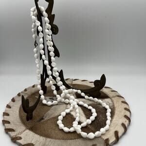 MIRIAM HASKELL white Milk Glass Beaded Shaped Single Strand Necklace Signed Vtg
